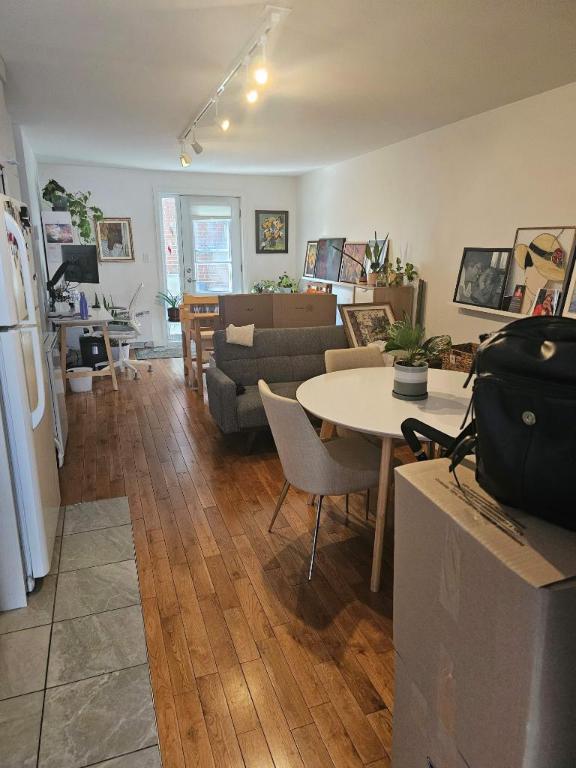 1 CH - 1 SDB - Montréal - $1,116 /mo