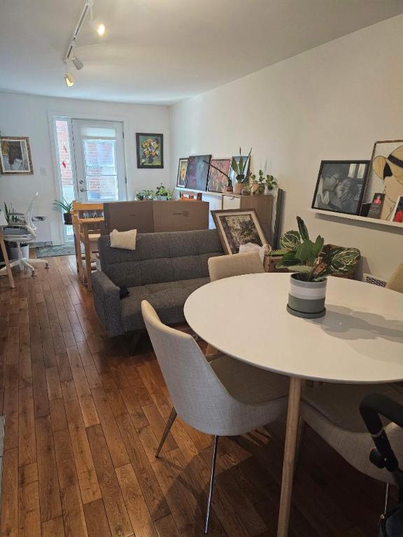 1 CH - 1 SDB - Montréal - $1,116 /mo