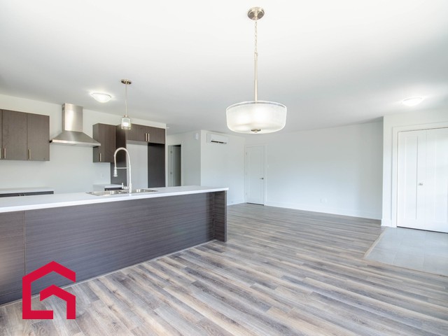 Appartement Terrasse-Vaudreuil À Louer