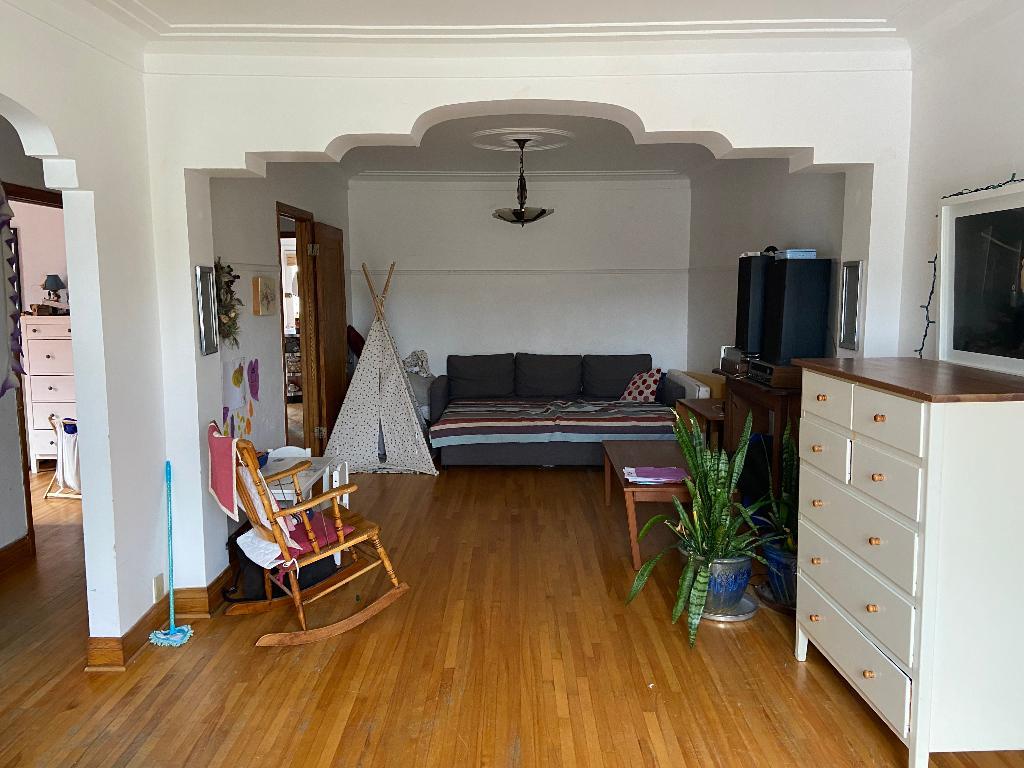 Grand 6 1/2 logement dans Rosemont disponible le 1er juillet