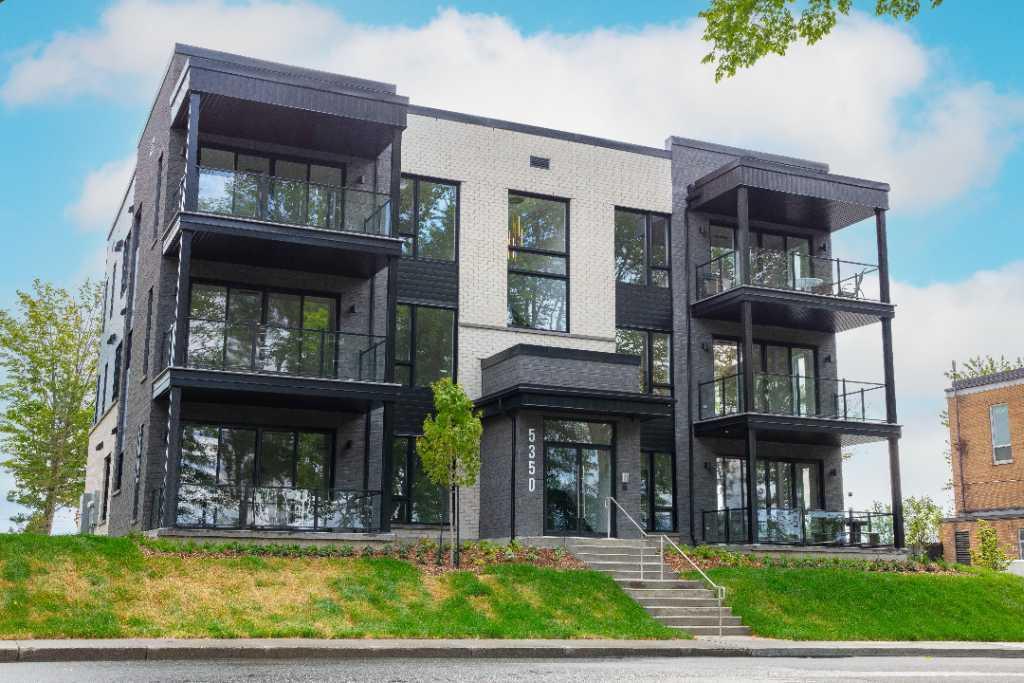 Sublime 5 ½ à louer – Vue imprenable sur le Lac-Mégantic! | Estrie