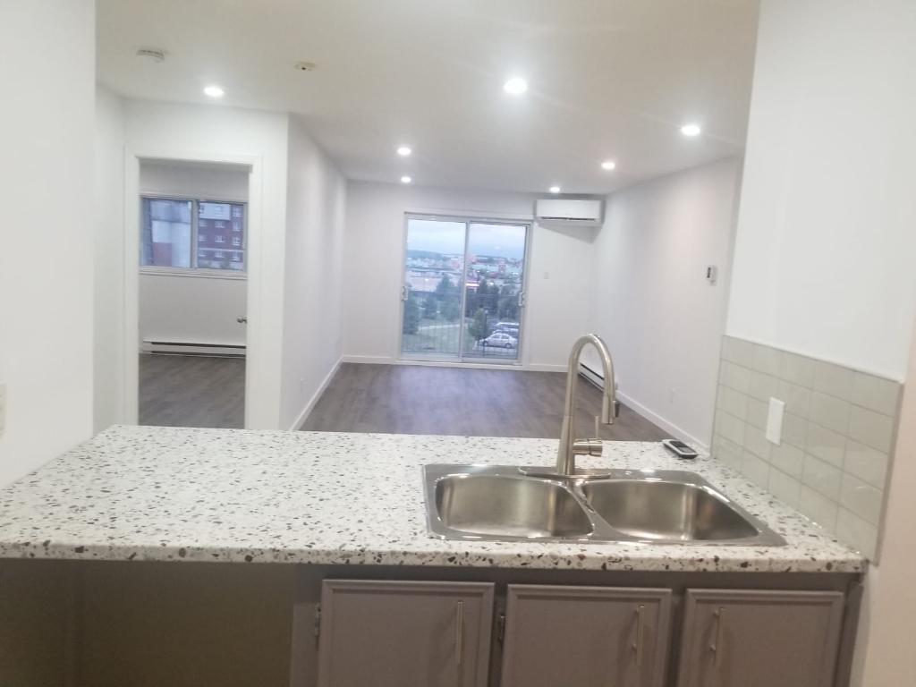 Boisbriand Grand Appartement 4 1/2 Style Condo En Face Du Faubourg Boisbriand -15/640