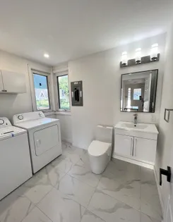 6 rooms house of 102 m² in Gatineau