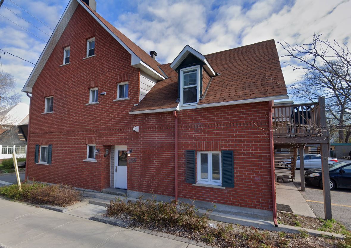 (Hull) Super Beau Logement Bien Place