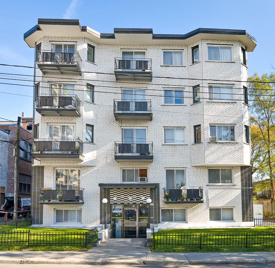 1 Bedroom 1 Bathroom - 5320 Avenue Bourret, Montréal
