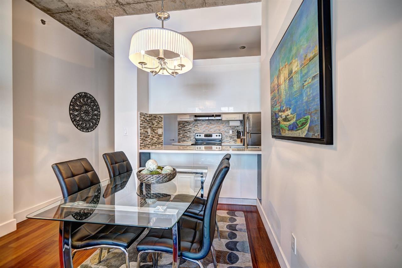 Appartement Montréal (Ville-Marie) À Louer