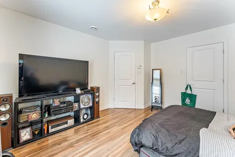 5 rooms apartment of 76m² in Sherbrooke