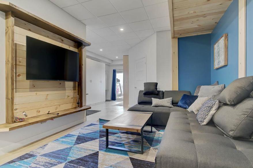 1er JUILLET 2025 - Le 2026 A - Le Nid Douillet - Beau condo 3 1/2 près du Mont-Sainte-Anne, meublé et tout inclus avec stationnement