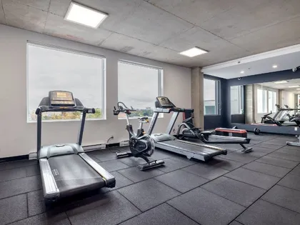 1 room apartment of 121 m² in Laval (administrative region)