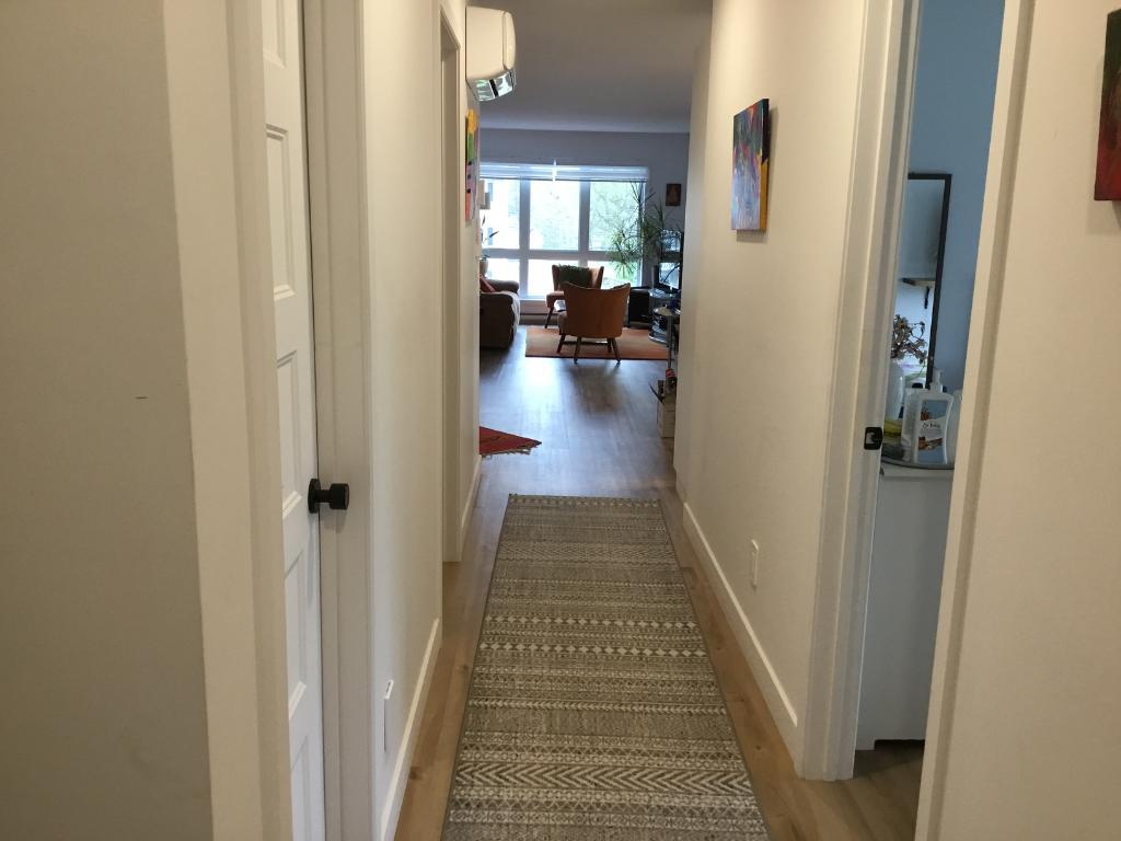 Grand 4 1/2 à louer à Waterloo sur ave du Parc
