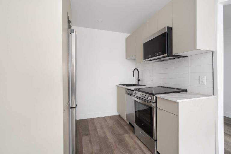 1 CH - 1 SDB - Montréal - $1,445 /mo