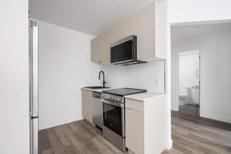 1 CH - 1 SDB - Montréal - $1,445 /mo