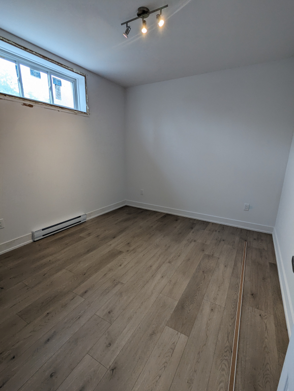 1 Chambre Semi Sous-sol