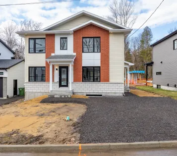 5 rooms house of 161m² in Quebec