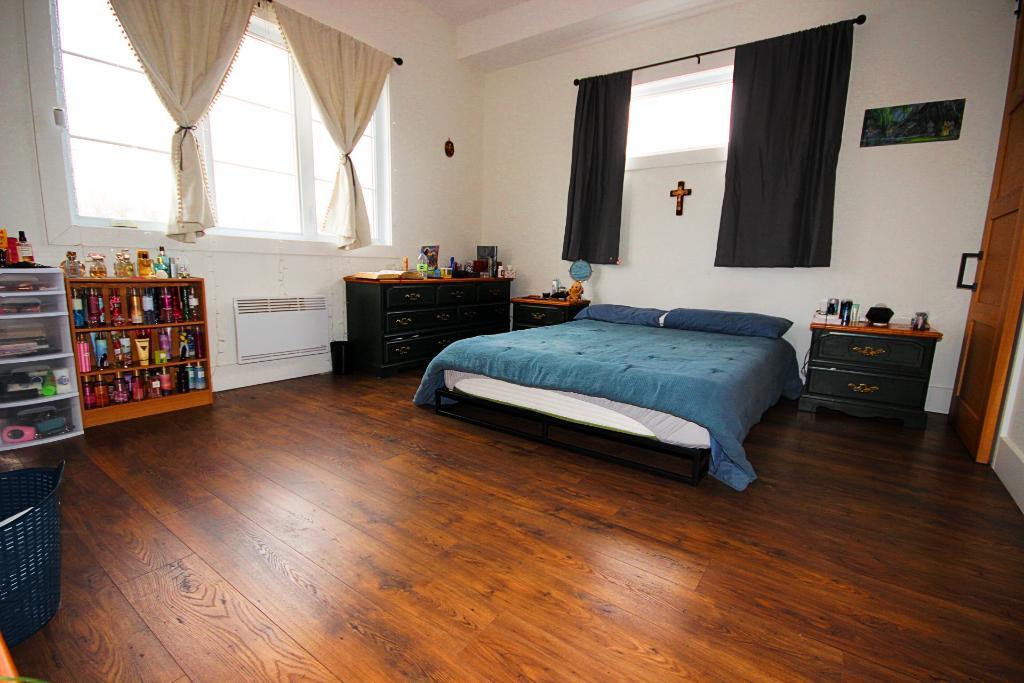 St-Damase Logement 1300 pi ca, 2 chambres, 2s/bains , entièrement meublé