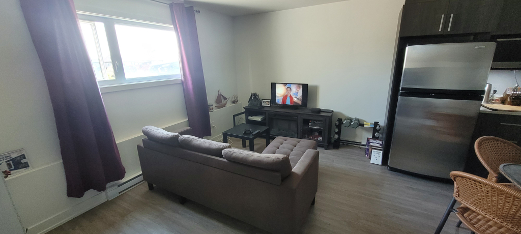 1chambre Moderne Thurso, Libre