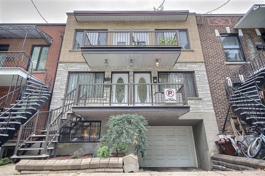 Grand appartement 7 1/2 sur 2 étages avec garage