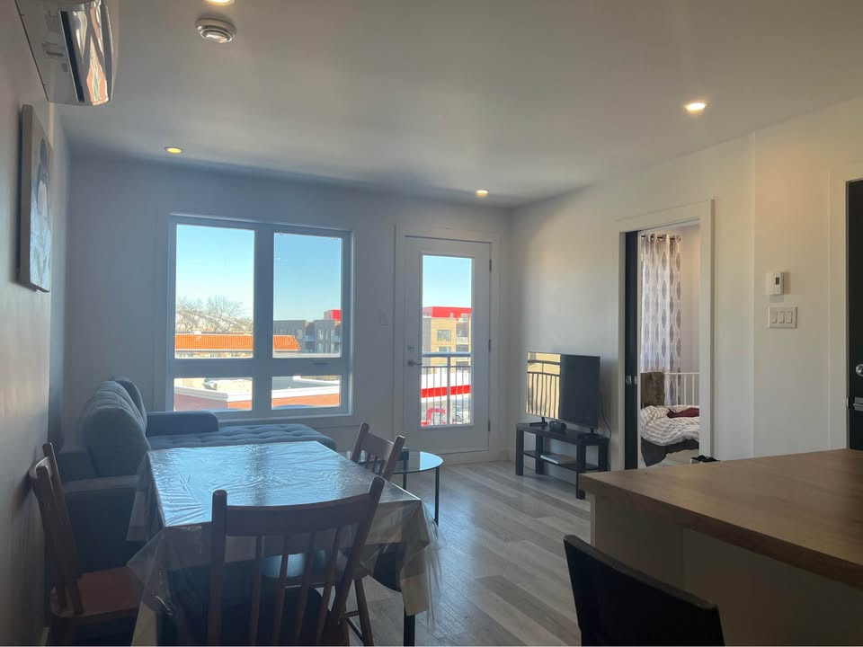Rosemont - Superbe Condo 4 1/2 - July 1