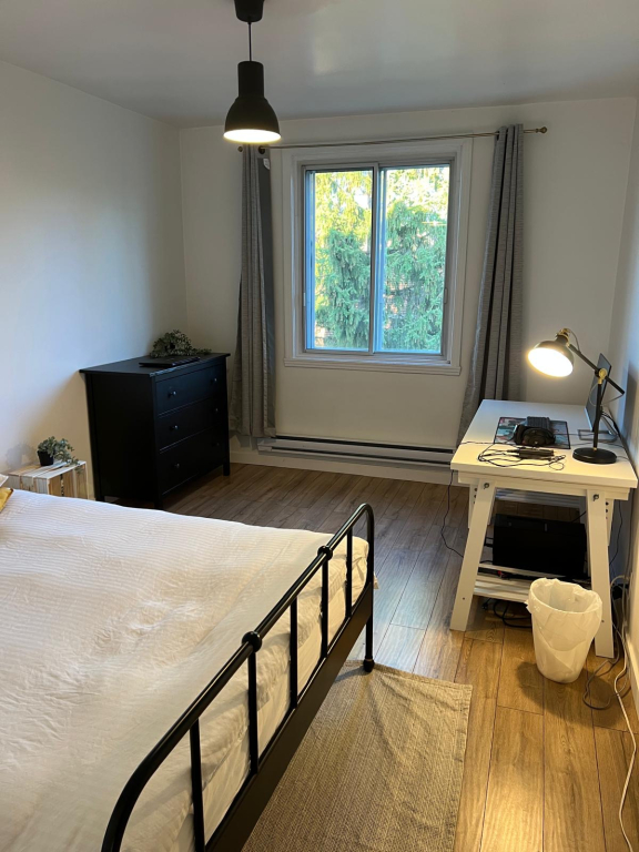 Chambre Meublée – 800 $, Tout Inclus