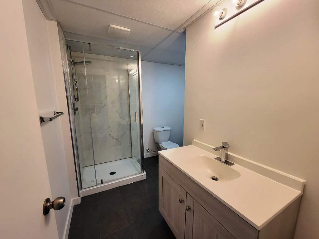 3 1/2 (1 chambre) Libre 1er juillet