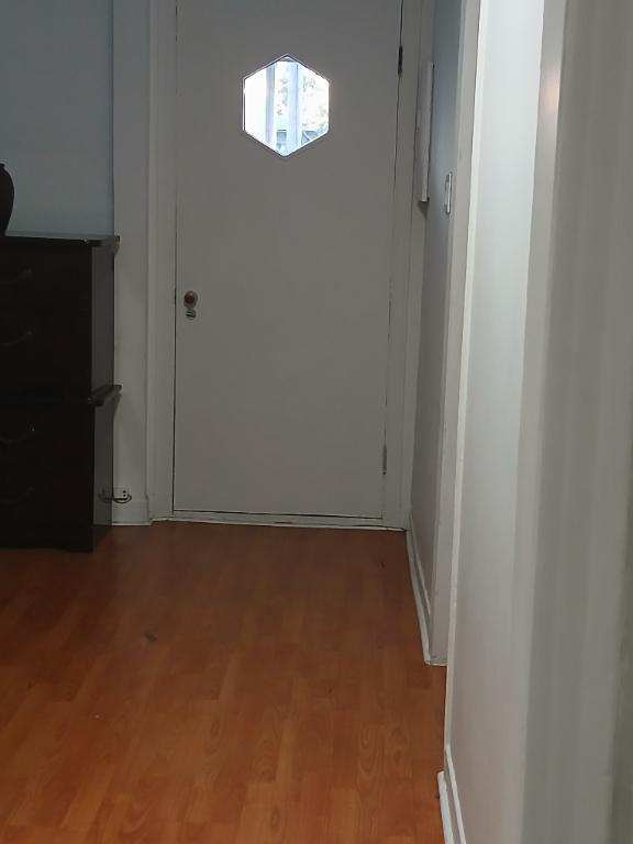 Appartement à louer - Vieux-Longueuil : 4 et demi, à l'étage