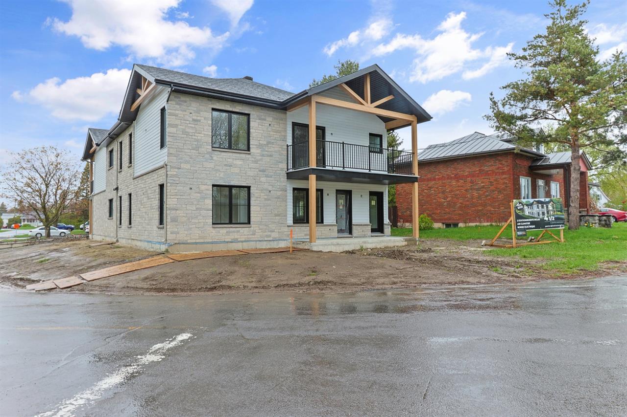 Appartement Coteau-du-lac À Louer