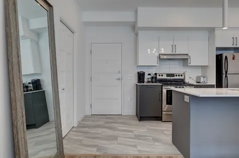 2 rooms apartment of 142 m² in Sherbrooke