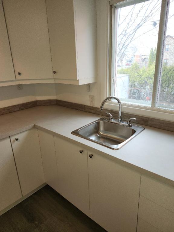 4 1/2 Appartement A Louer Sur la Rue René-Philippe A Lemoyne