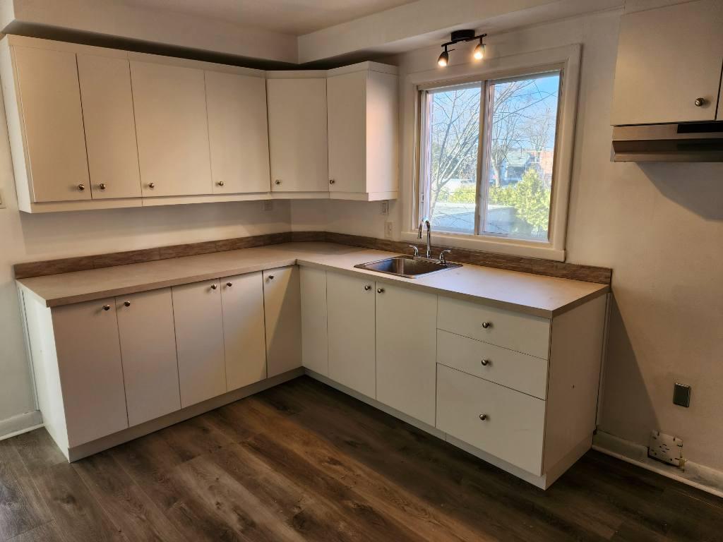 4 1/2 Appartement A Louer Sur la Rue René-Philippe A Lemoyne