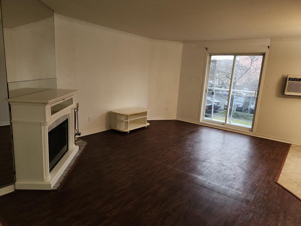 4 1/2 Condo/Appartement a Louer Sur la rue Balmoral a La Prairie