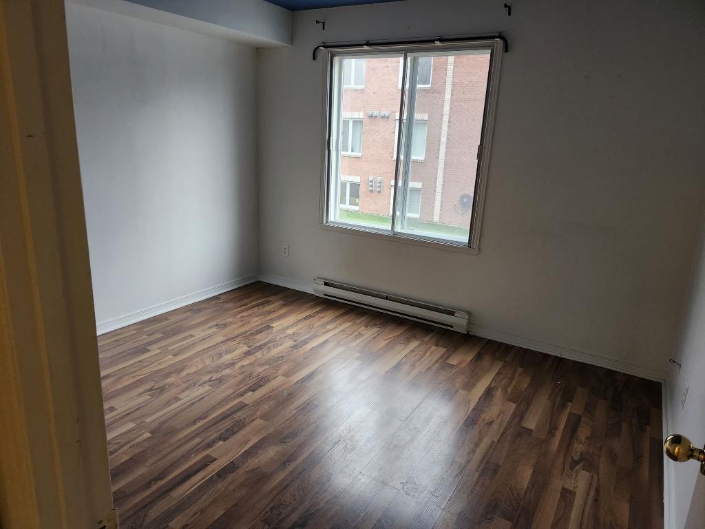4 1/2 Condo/Appartement a Louer Sur la rue Balmoral a La Prairie