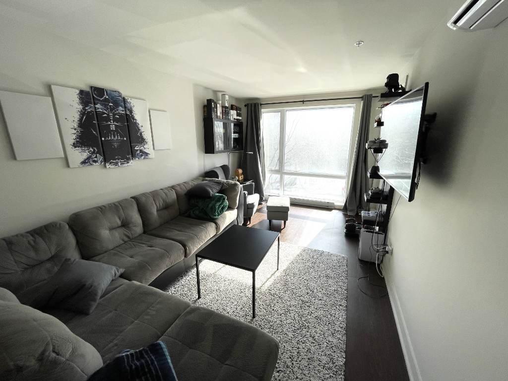 Beautiful 3 1/2 Condo-Style Apartment Downtown Montreal - Available NOW!