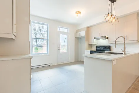 4 rooms apartment of 41 m² in Montreal