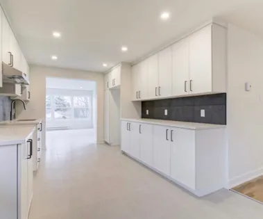5 rooms apartment of 103 m² in Longueuil