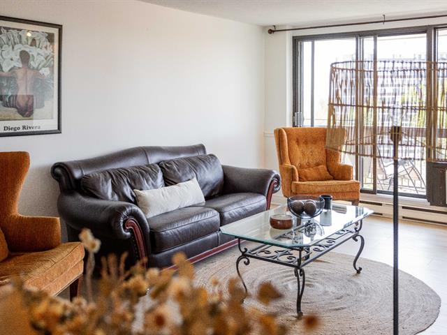 Appartement Chomedey (Laval) À Louer