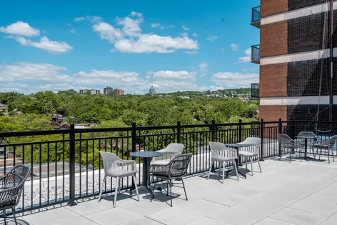 1 room apartment of 64m² in Montreal