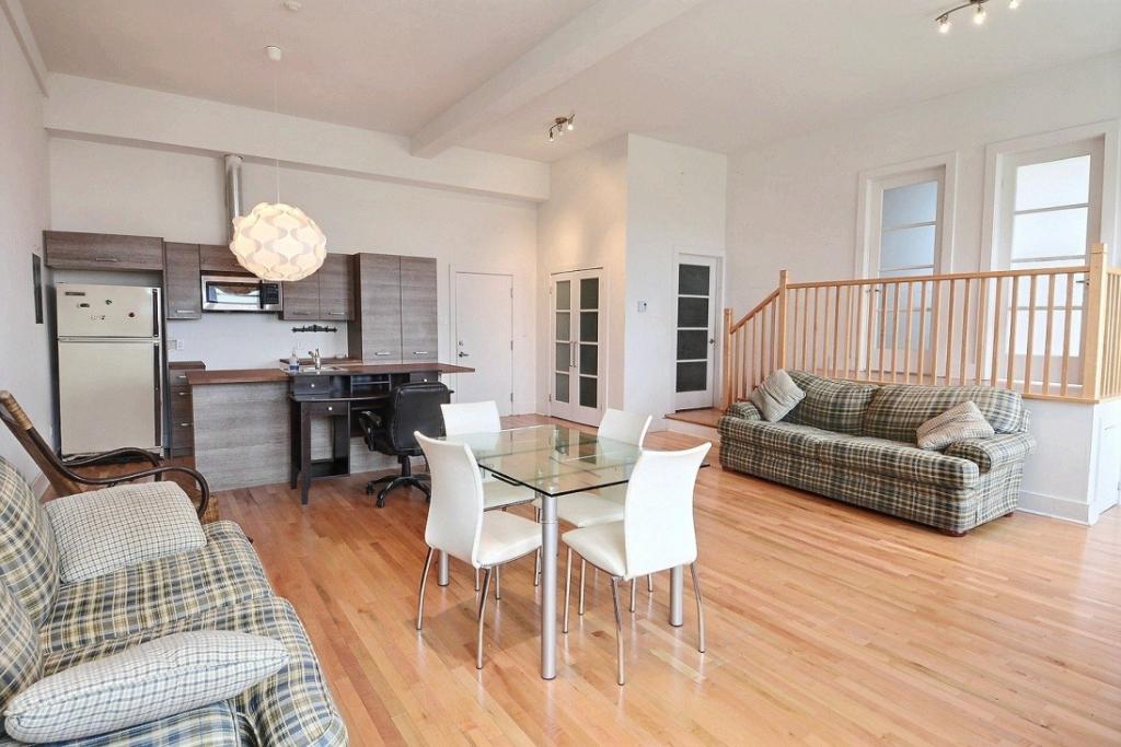 Très grand 4 1/2 situé dans le pittoresque village du Vieux Sainte-Rose, 2200$ tout inclut, pour le 1er septembre