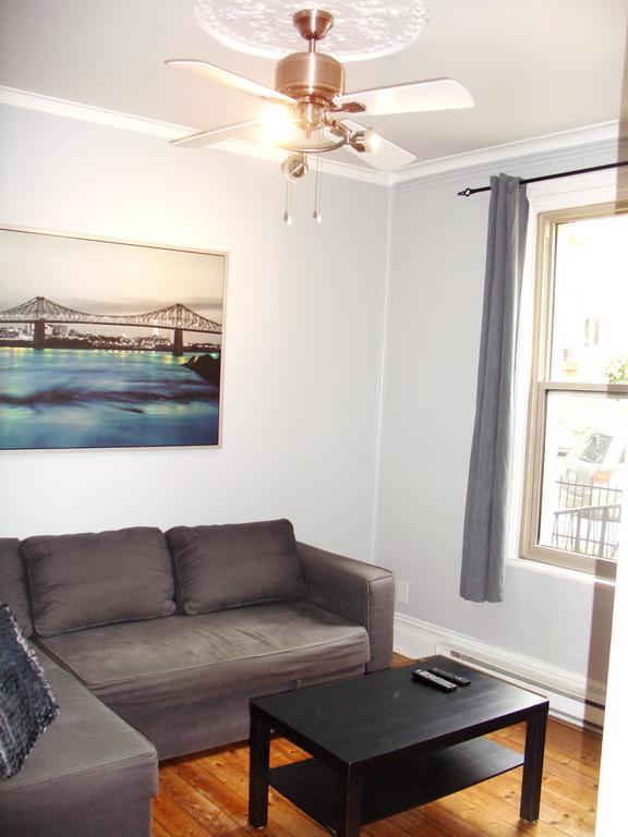 Montréal 4 ½ comme un 5 1/2 sur le Plateau Mont Royal RDC+ Semi équipe jardin privée H2H
