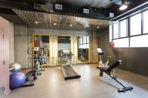 1 room apartment of 62 m² in Montreal