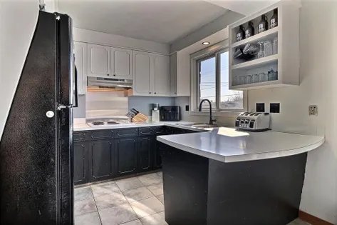 1 room of 59m² in Sherbrooke