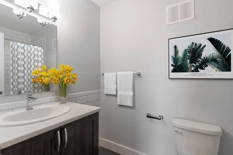 1 room apartment of 42m² in Montreal
