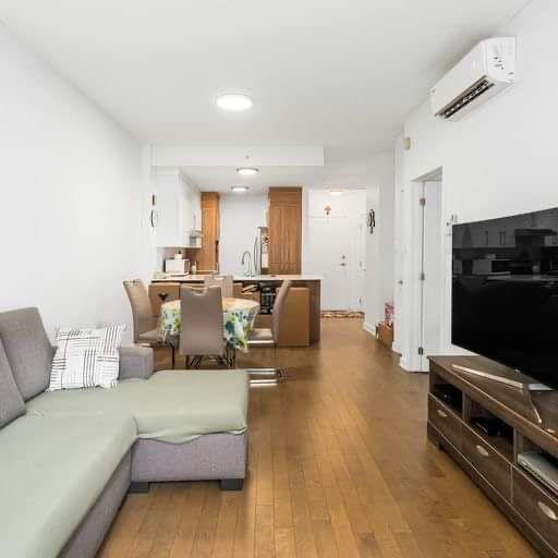 3 1/2 avec garage, gym, jacuzzi
