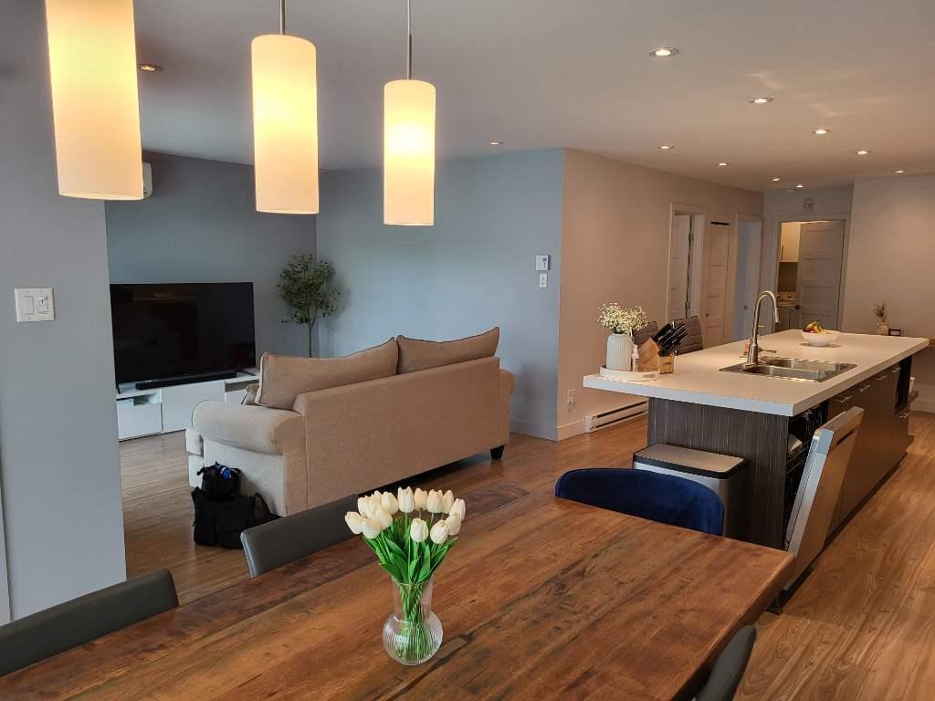 APPARTEMENT 4 1/2 -- STYLE CONDO