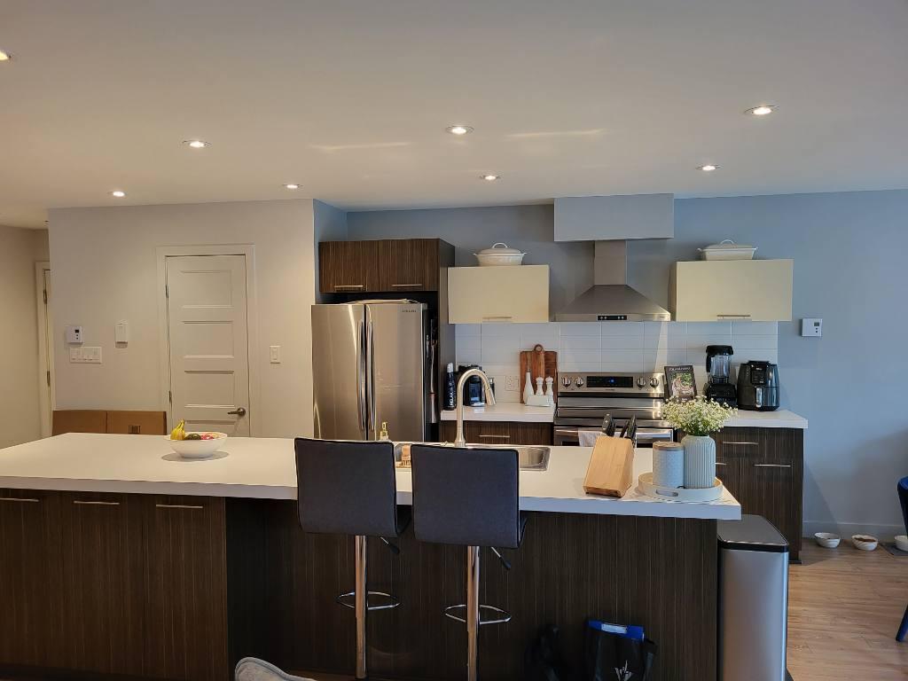 APPARTEMENT 4 1/2 -- STYLE CONDO