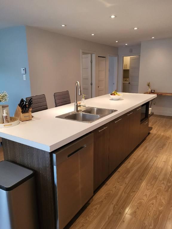 APPARTEMENT 4 1/2 -- STYLE CONDO