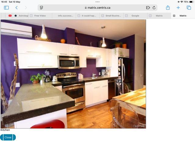 condo qui s'etale sur 2 etages!