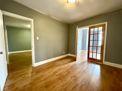 4 rooms apartment of 75m² in Montreal