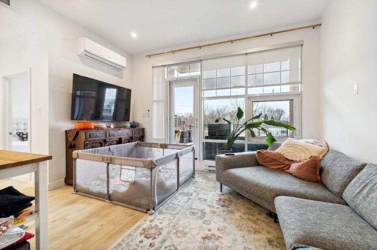 2 CH - 1 SDB - Gatineau - $2,300 /mo