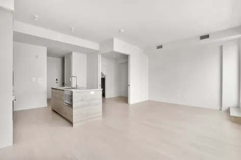 6 rooms apartment of 116m² in Brossard