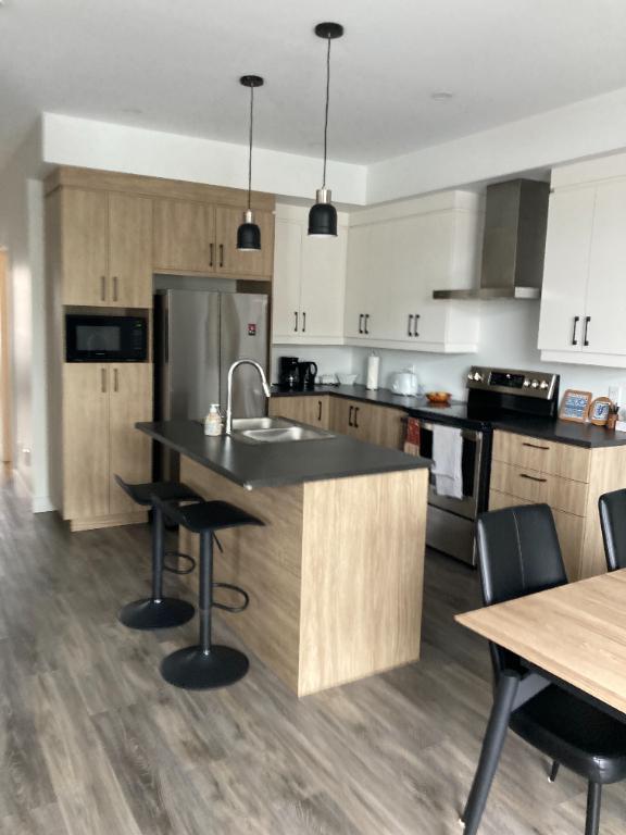 Grand 5 1/2 à louer à Farnham